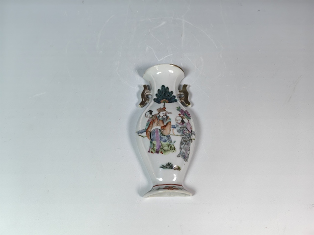 古玩陶瓷晚清粉彩天官賜福壁瓶真品鑒賞圖