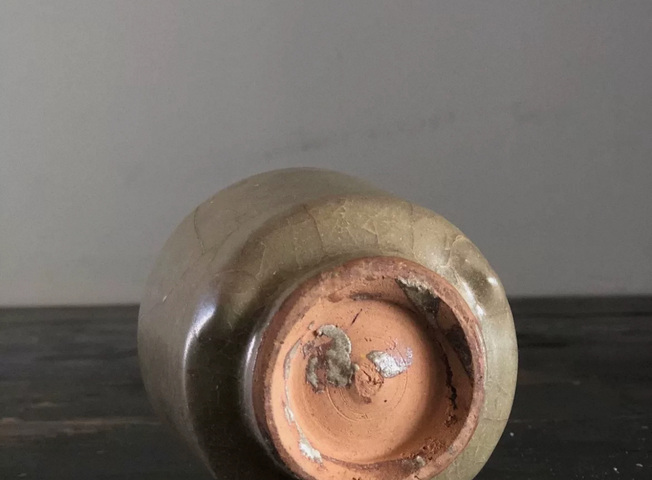 古玩陶瓷明·龍泉窯米黃釉三足爐（亦可稱琴爐）拍賣，當(dāng)前價格2000元