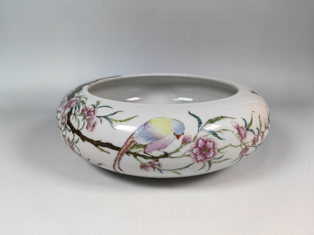 古玩陶瓷民國粉彩桃花池塘翠鳥紋文房水盂真品鑒賞圖