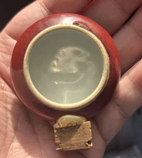 古玩陶瓷紅釉鳥食罐真品鑒賞圖