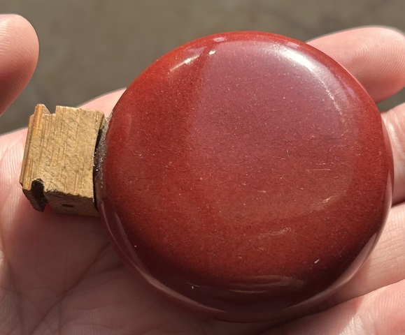 古玩陶瓷紅釉鳥食罐真品鑒賞圖