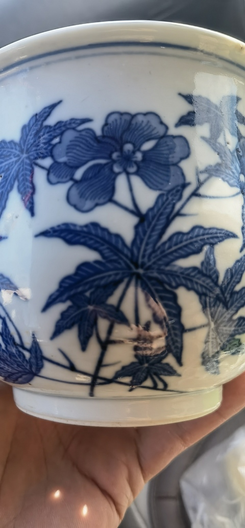 古玩陶瓷青花花卉蝴蝶紋花盆真品鑒賞圖