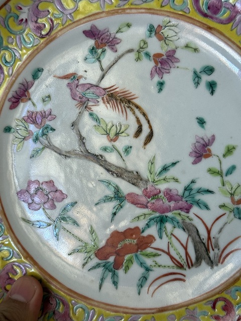 古玩陶瓷花鳥紋粉彩臥足盤真品鑒賞圖