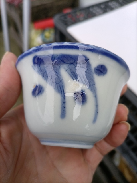 古玩陶瓷青花花卉紋杯真品鑒賞圖