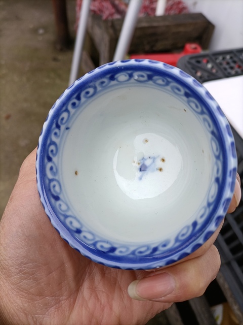 古玩陶瓷青花花卉紋杯真品鑒賞圖