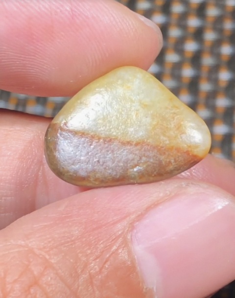 古玩玉器和田玉隨型（修磨）真品鑒賞圖