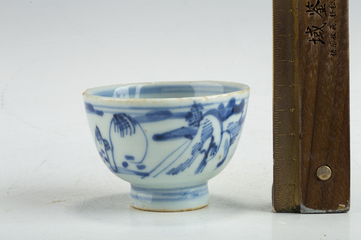 古玩陶瓷清康熙·青花山水紋杯真品鑒賞圖