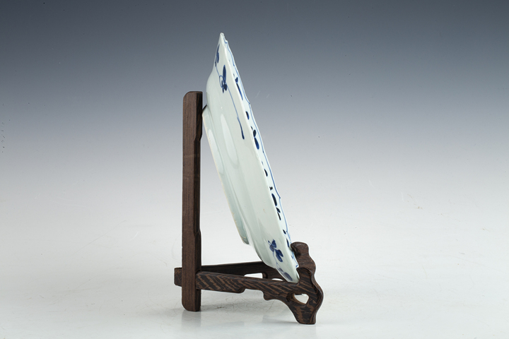 古玩陶瓷清康熙·青花花卉紋花口盤
真品鑒賞圖