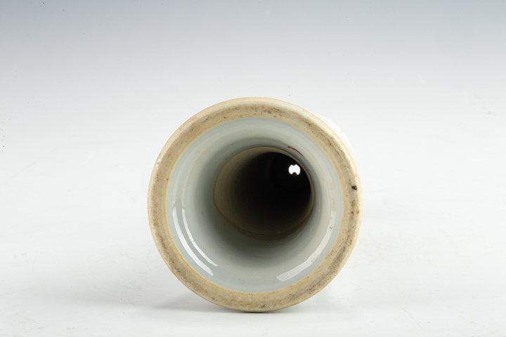 古玩陶瓷清晚·廣彩開窗人物花鳥紋燭臺
真品鑒賞圖