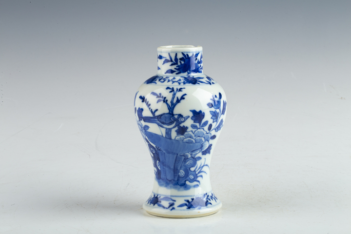 古玩陶瓷清光緒·青花富貴白頭紋雞腿瓶
真品鑒賞圖