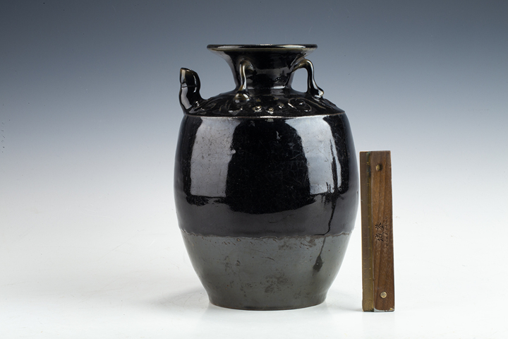 古玩陶瓷清·黑釉壺
真品鑒賞圖