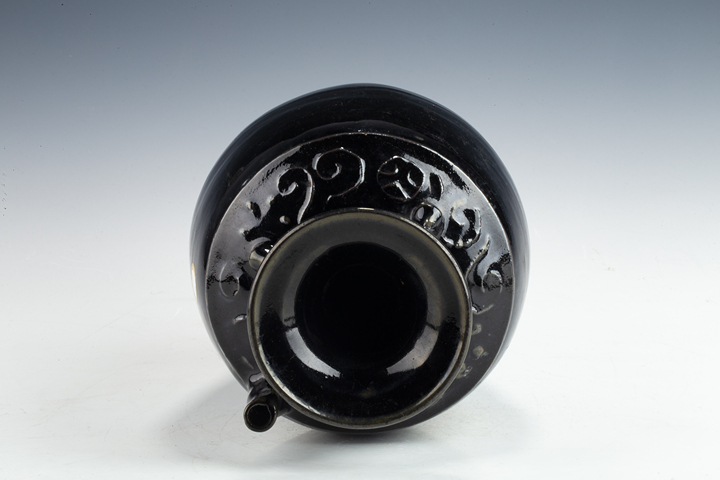 古玩陶瓷清·黑釉壺
真品鑒賞圖