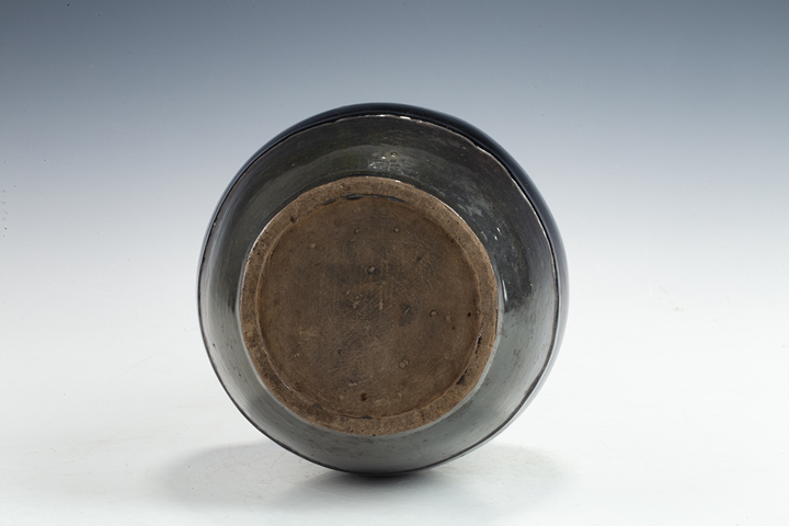 古玩陶瓷清·黑釉壺
真品鑒賞圖