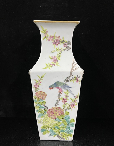 古玩陶瓷淺絳山水花鳥紋詩文四方瓶真品鑒賞圖