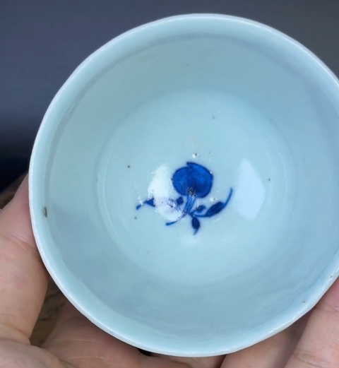 古玩陶瓷青花松竹梅紋茶杯真品鑒賞圖