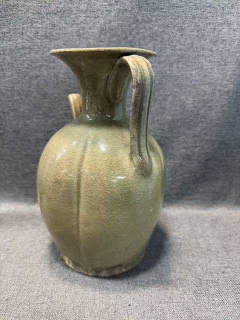 古玩陶瓷晚唐/五代越窯青瓷瓜棱執(zhí)壺拍賣，當(dāng)前價(jià)格888888元