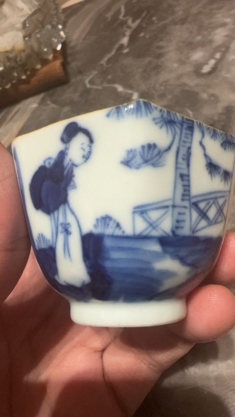 古玩陶瓷青花人物故事方杯真品鑒賞圖