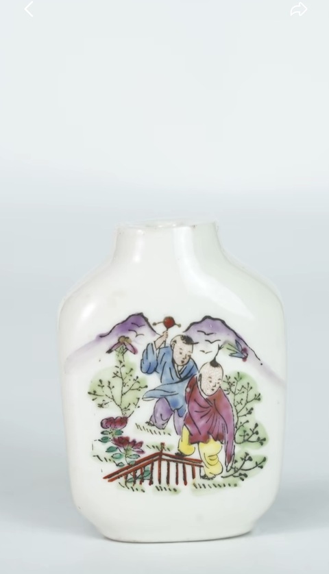 古玩陶瓷嬰戲三多紋鼻煙壺真品鑒賞圖