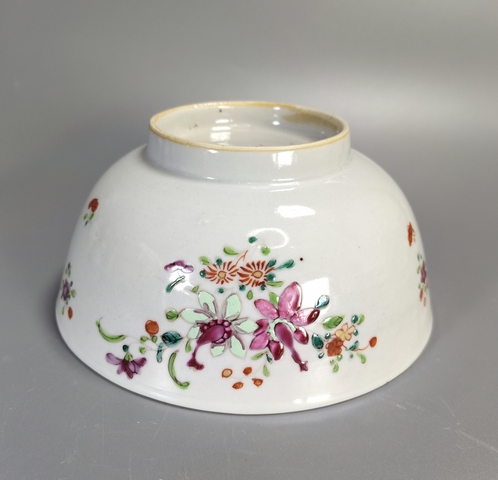 古玩陶瓷粉彩折枝花卉紋茶碗真品鑒賞圖