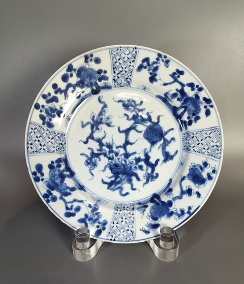 古玩陶瓷青花折枝花卉紋折沿盤真品鑒賞圖