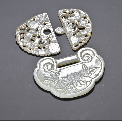 古玩玉器和田玉雕“帶扣”真品鑒賞圖