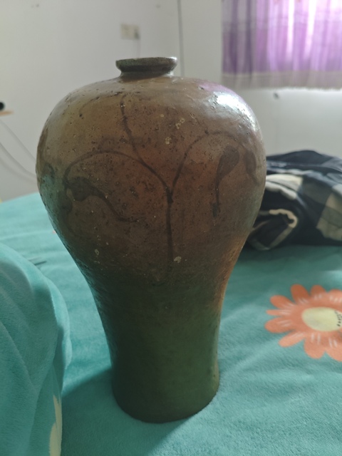 古玩陶瓷黃釉褐彩花卉紋梅瓶真品鑒賞圖