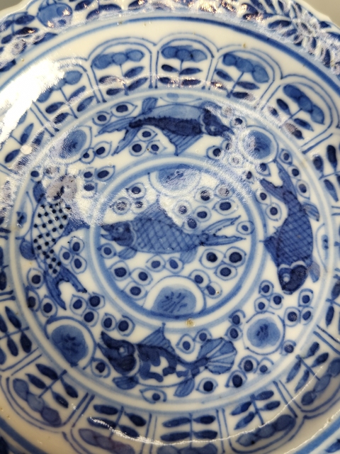 古玩陶瓷清晚期-青花鯉桂鏈鳙圖花口盤拍賣，當前價格1369元