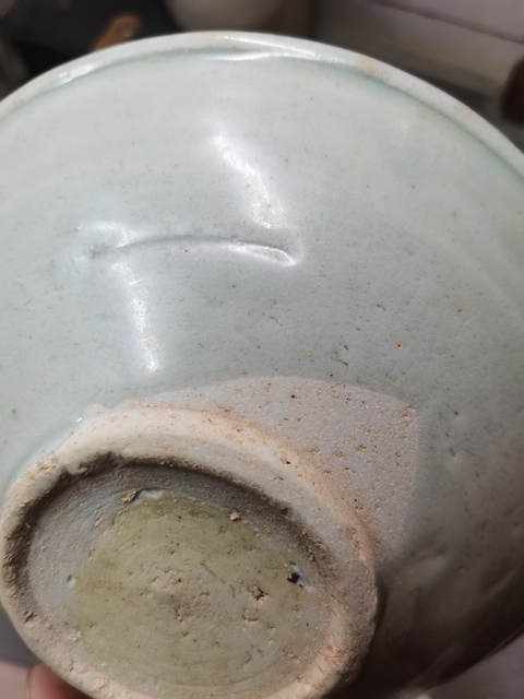 古玩陶瓷宋代白釉唇口圈足碗真品鑒賞圖