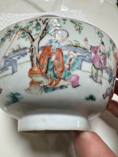 古玩陶瓷粉彩人物紋碗真品鑒賞圖