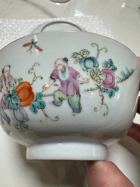 古玩陶瓷粉彩人物紋碗真品鑒賞圖