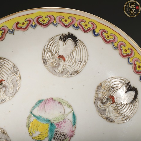 古玩陶瓷粉彩團(tuán)鳳紋臥盤真品鑒賞圖