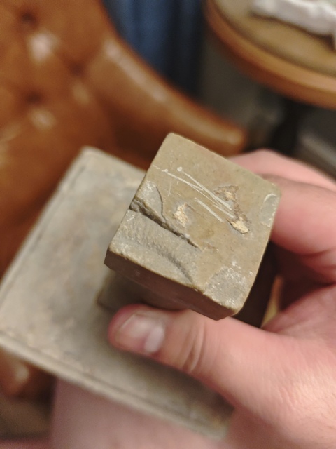 古玩玉器青田石底座真品鑒賞圖