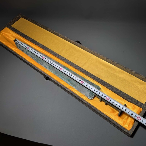 古玩銅器青銅劍真品鑒賞圖