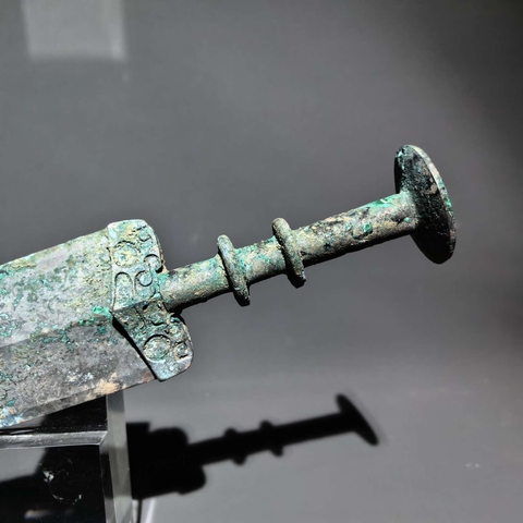 古玩銅器青銅劍真品鑒賞圖