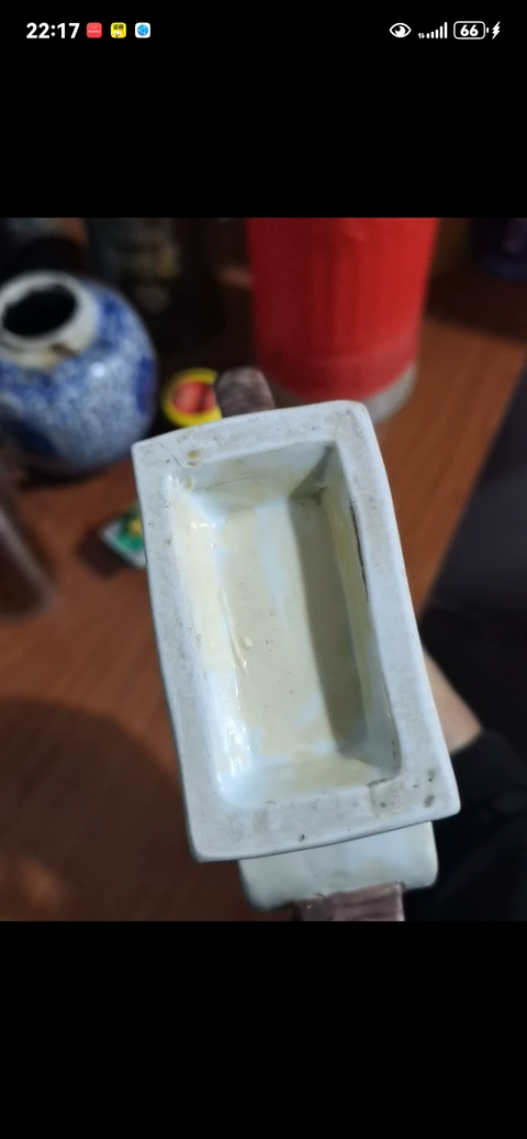 古玩陶瓷素三彩人物紋壽型壺真品鑒賞圖