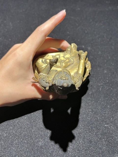 古玩銅器造像真品鑒賞圖