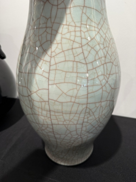 古玩陶瓷哥釉橄欖瓶真品鑒賞圖