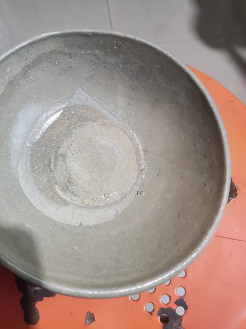 古玩陶瓷元代龍泉青瓷刻花碗拍賣，當前價格588元