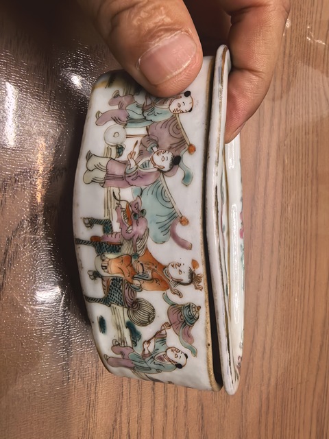 古玩陶瓷粉彩麒麟送子刨花缸真品鑒賞圖