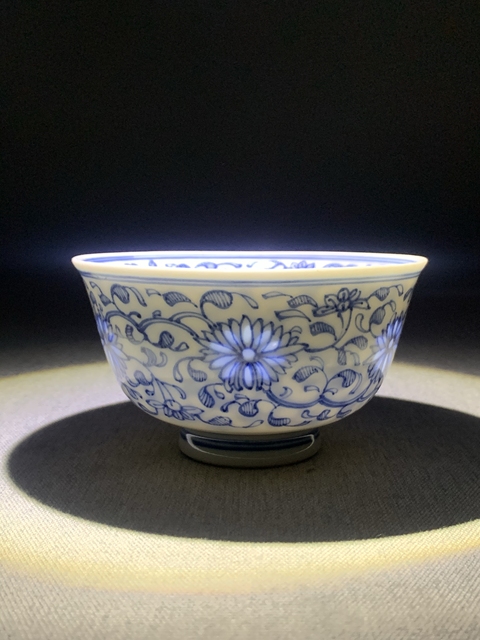 古玩陶瓷玲瓏瓷青花小碗真品鑒賞圖