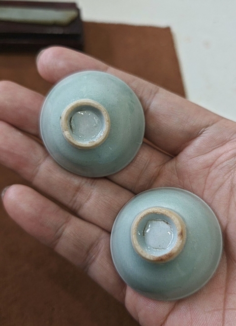 古玩陶瓷清中晚期豆青杯真品鑒賞圖