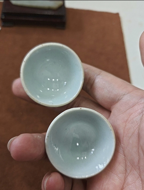 古玩陶瓷清中晚期豆青杯真品鑒賞圖