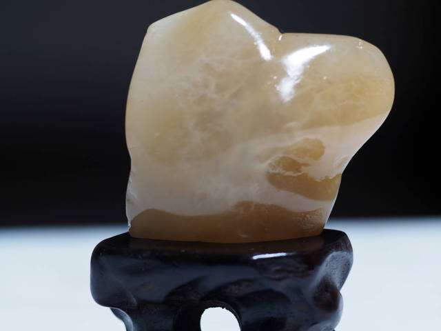 古玩玉器金絲玉原石真品鑒賞圖