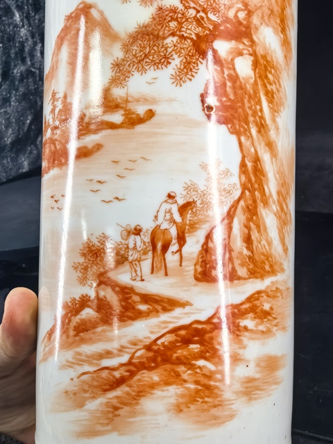 古玩陶瓷民國名家 “游海濱”繪礬紅彩山水人物帽筒真品鑒賞圖