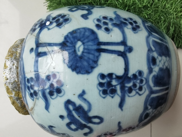 古玩陶瓷雍正青花罐真品鑒賞圖