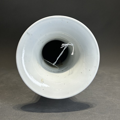 古玩陶瓷五彩人物故事紋撇口瓶真品鑒賞圖