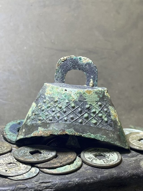 古玩銅器漢代·滿工鈴鐺??真品鑒賞圖