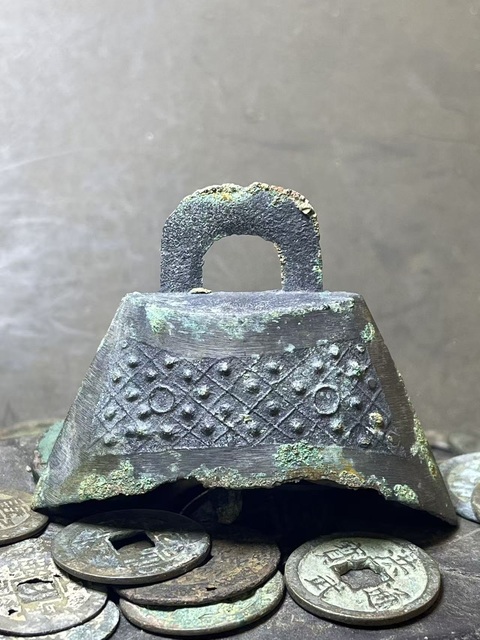 古玩銅器漢代·滿工鈴鐺??真品鑒賞圖