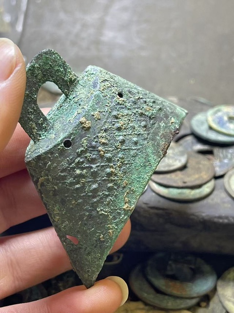 古玩銅器漢代·滿工鈴鐺真品鑒賞圖