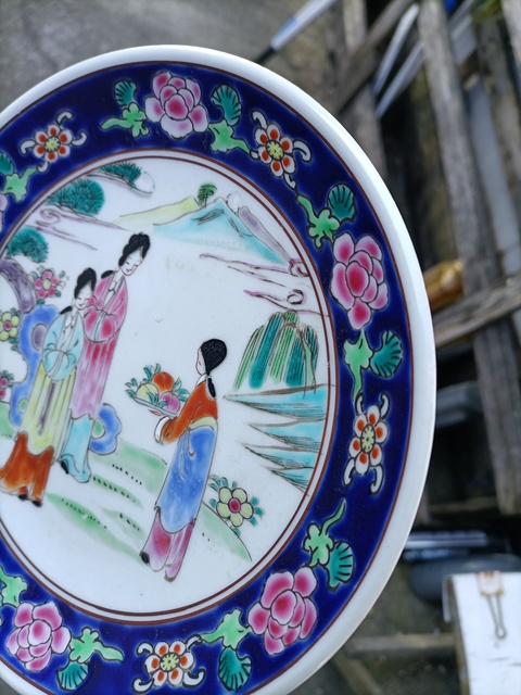 古玩陶瓷粉彩仕女人物盤拍賣，當前價格800元